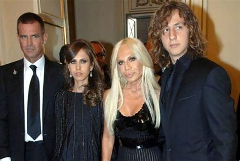 famiglia versace 2015|donatella versace husband.